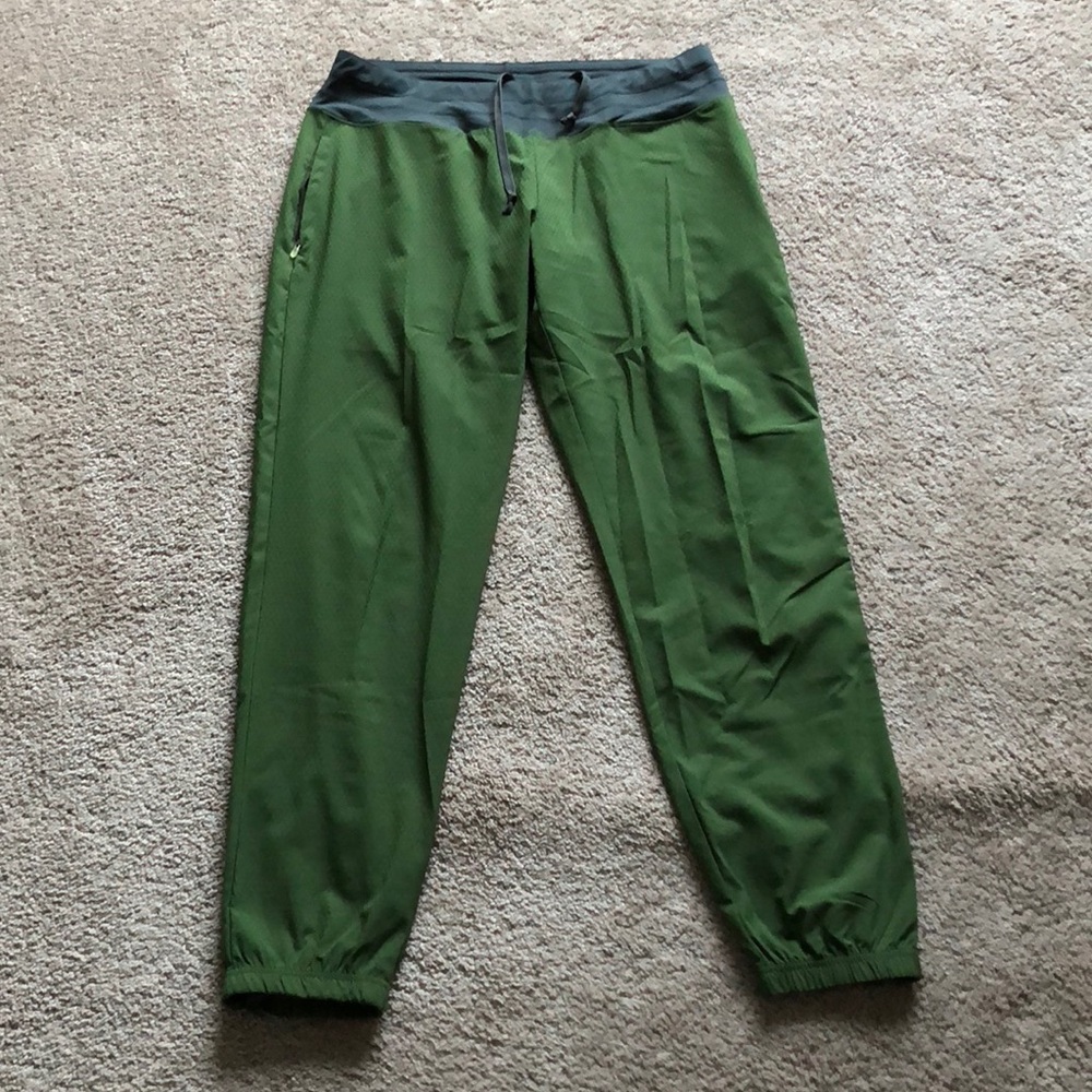 Oiselle light weight jogger pants